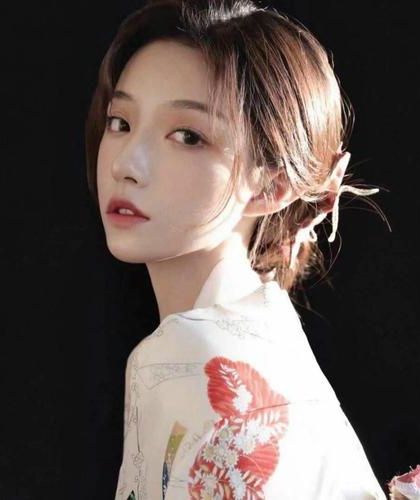 亿万星辰不及你 作者：叶非夜
