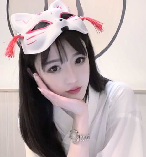 穿成帝王畅游皇宫 作者：叉烧牛油菠萝包[更198]