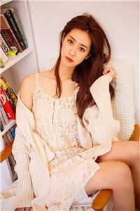 [更315]《温柔受被疯批盯上后》作者：小吕（快穿）