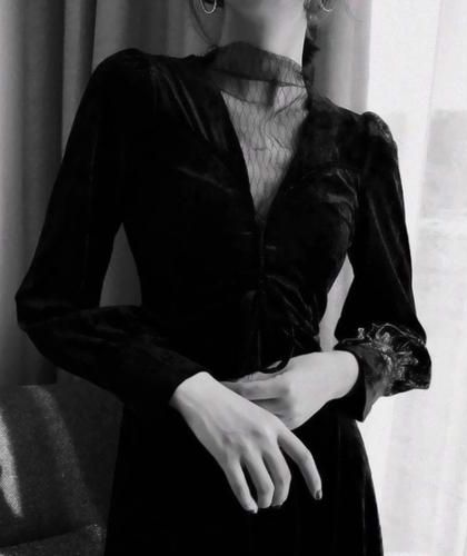 [完结]《虫族之某店的地下室（调教师总攻的虫族生活》作者：咦咦咦（np）【24.5.26】