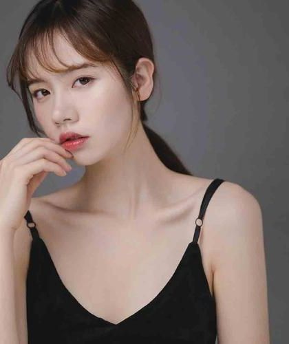 【短篇】我跳楼后，视我为恶毒女配的疯批太子爷悔疯了 作者：